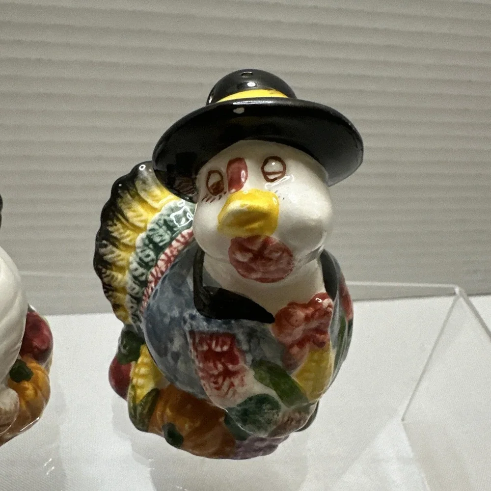 Pilgrim Mr & Mrs‎ Tom Turkey Set Of Salt & Pepper Shakers Thanksgiving Harvest